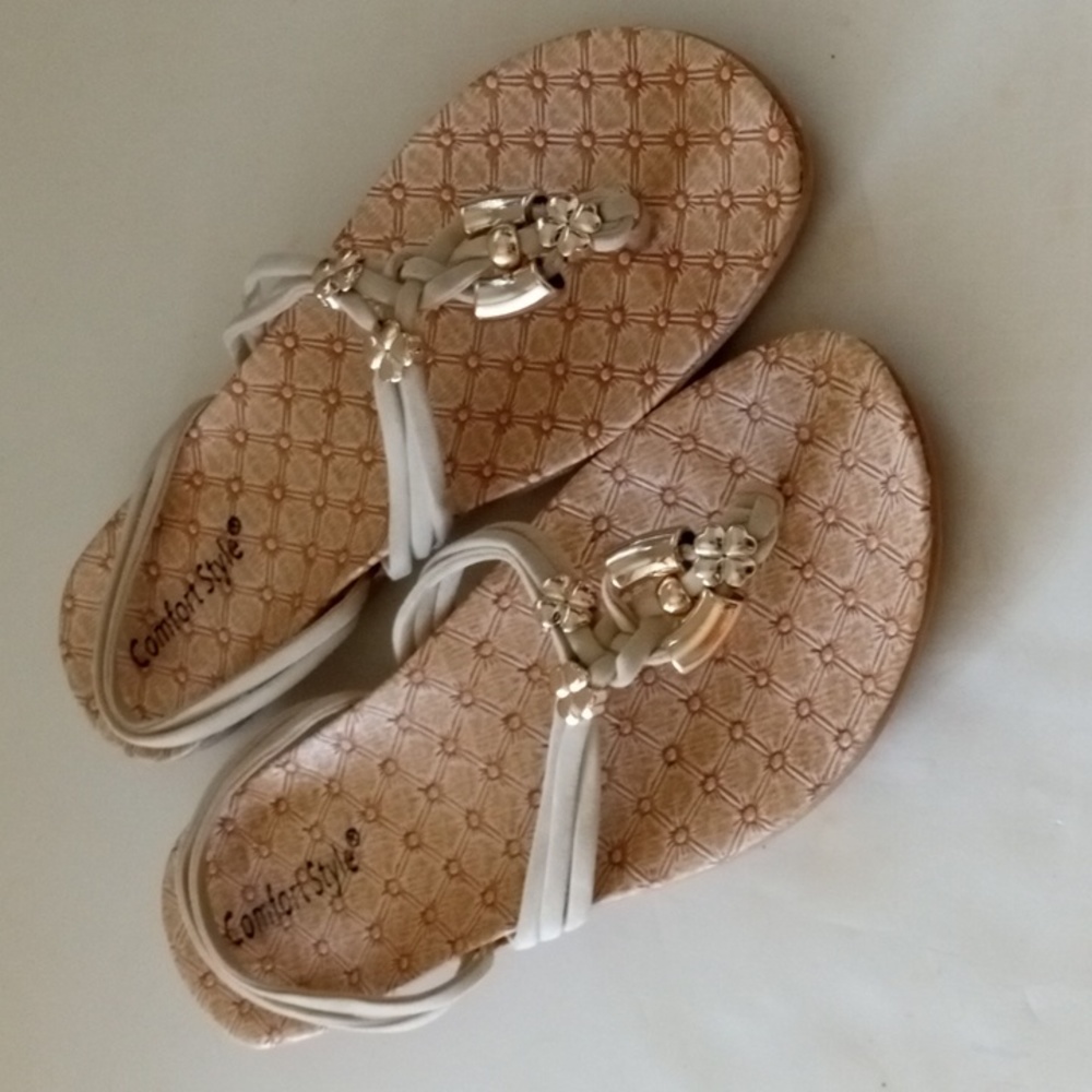 Women's Comfort Style Flip Flops Size 9 1/2